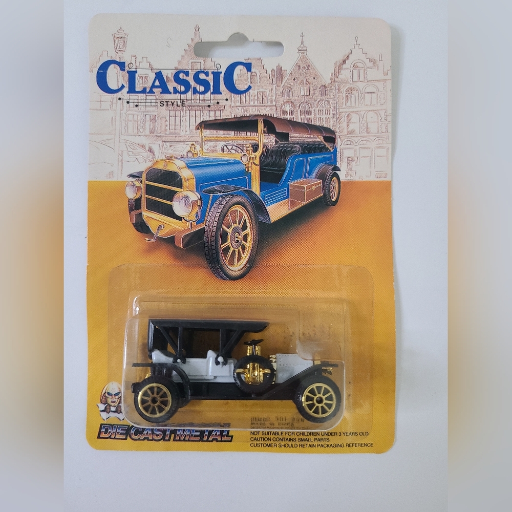 Vintage Classic Style Diecast Car Black White Antique Model Sealed Blister Pack